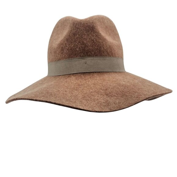 Banana Republic Accessories - Banana Republic Womens Wool Tan Fedora Hat